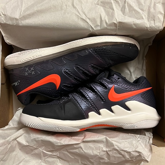 Nike Air Sneakers BNWT - Picture 1 of 5